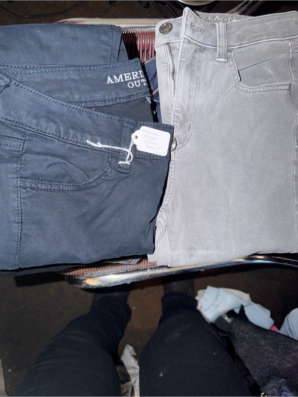9 pairs of American Eagle Outfitters Women’s/jr Jeans Bundle - Navy, Gray, Black - Picture 2 of 5